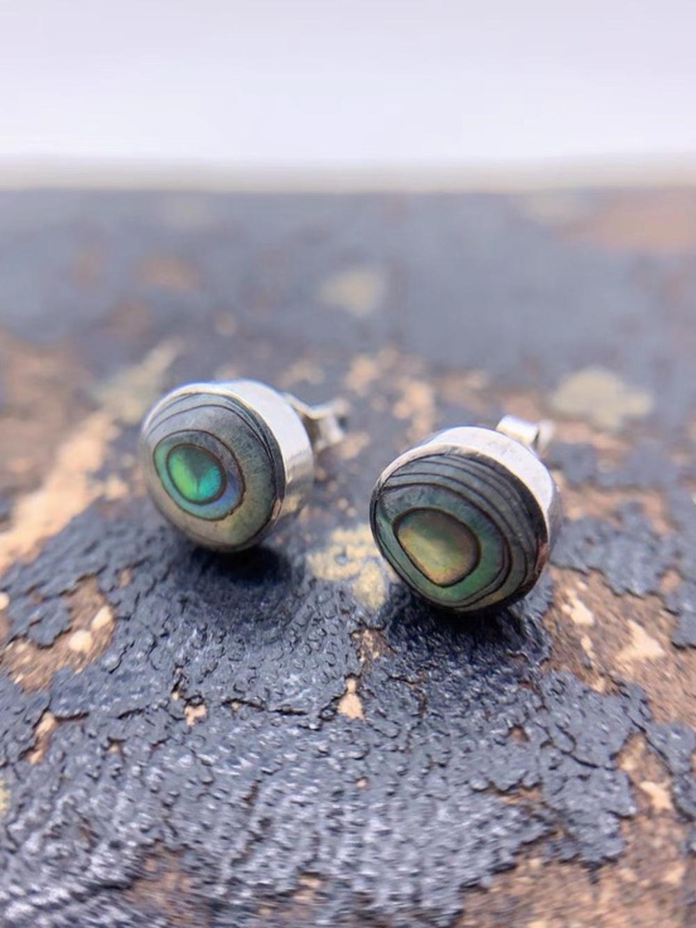 British Vintage 925 Silver Starry Sky-Colored Abalone Shell Stud Earrings